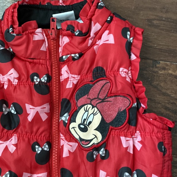 Minnie Puffer Vest size 2 - Picture 3 of 4